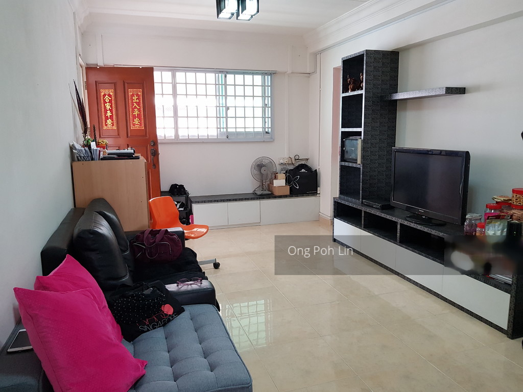 Hougang Avenue 4 thumbnail photo